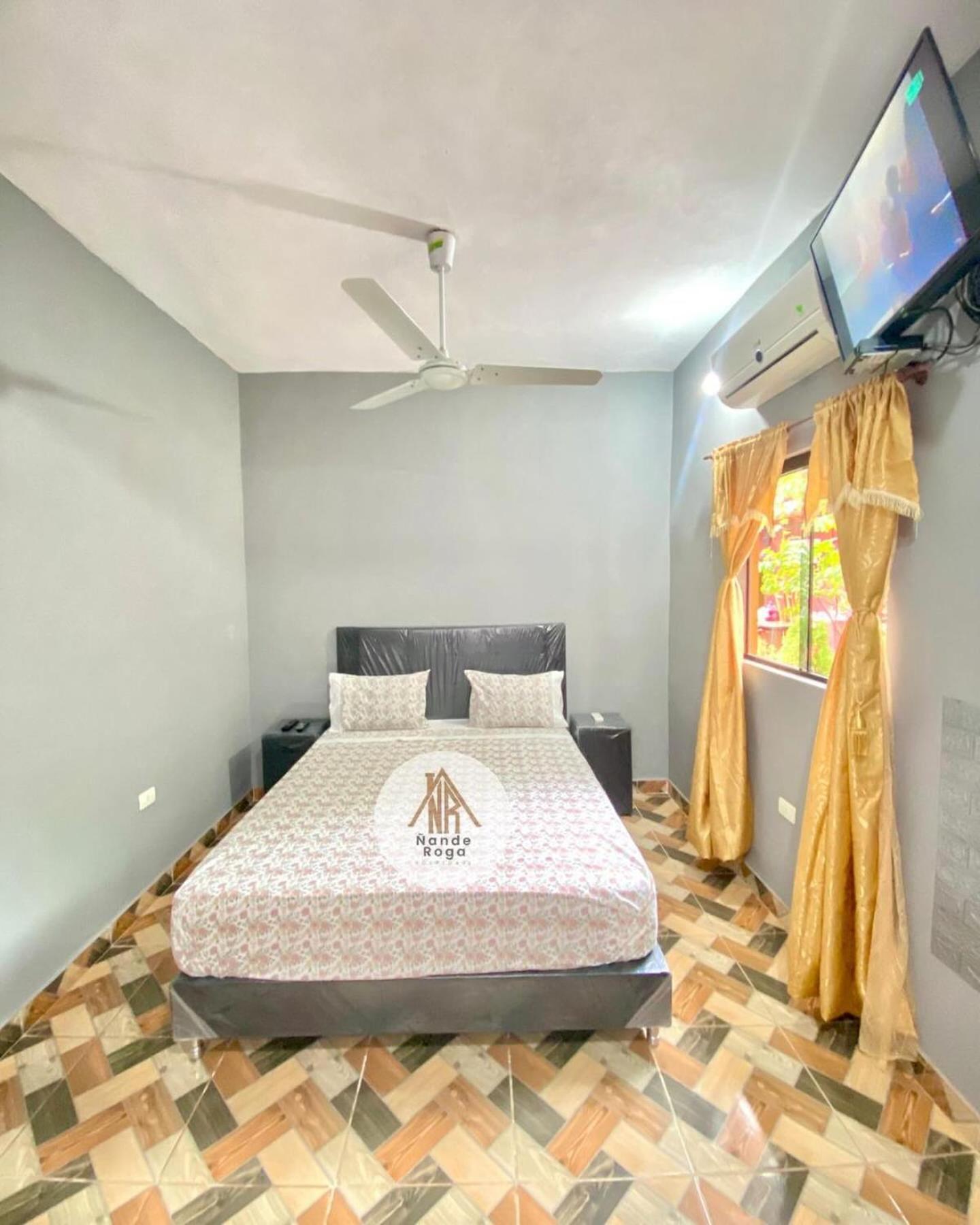 Hospedaje Nande Roga Capiatá Buitenkant foto